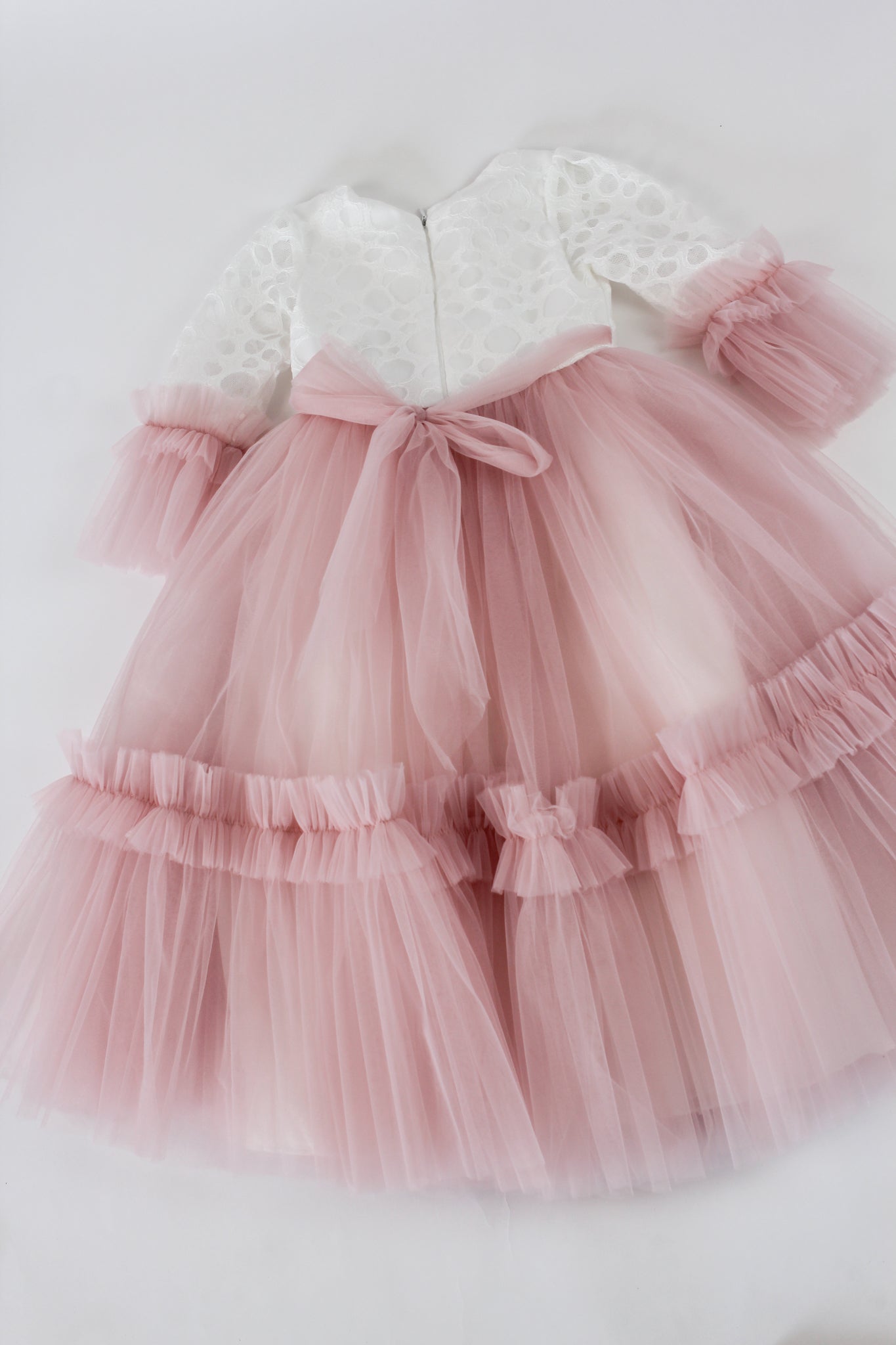 Princesės suknelė su gėlėmis ir perlais BELA