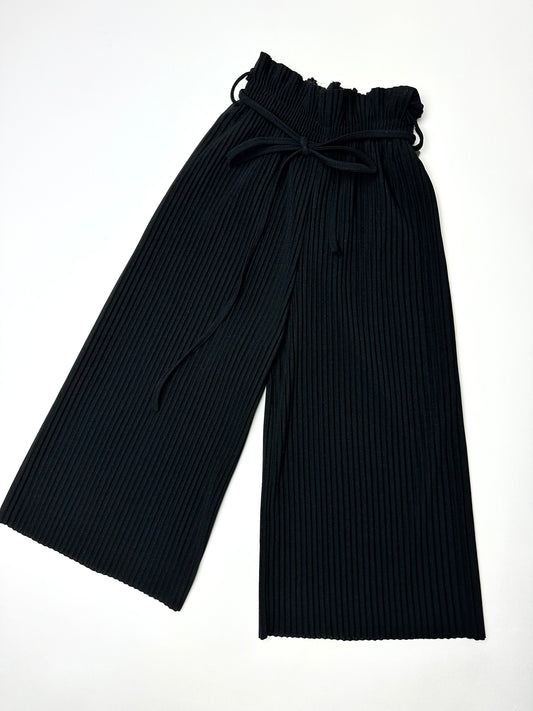 Plačios kelnės FLOW