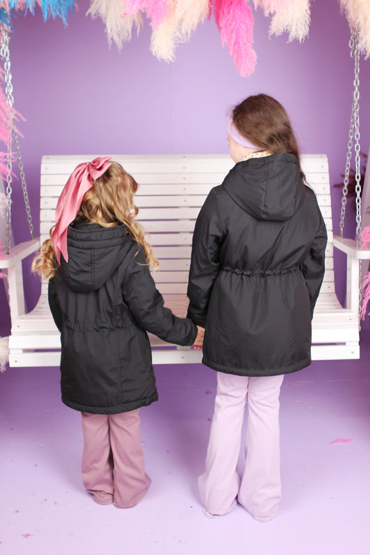 Pereinamųjų sezonų juoda striukė LILI